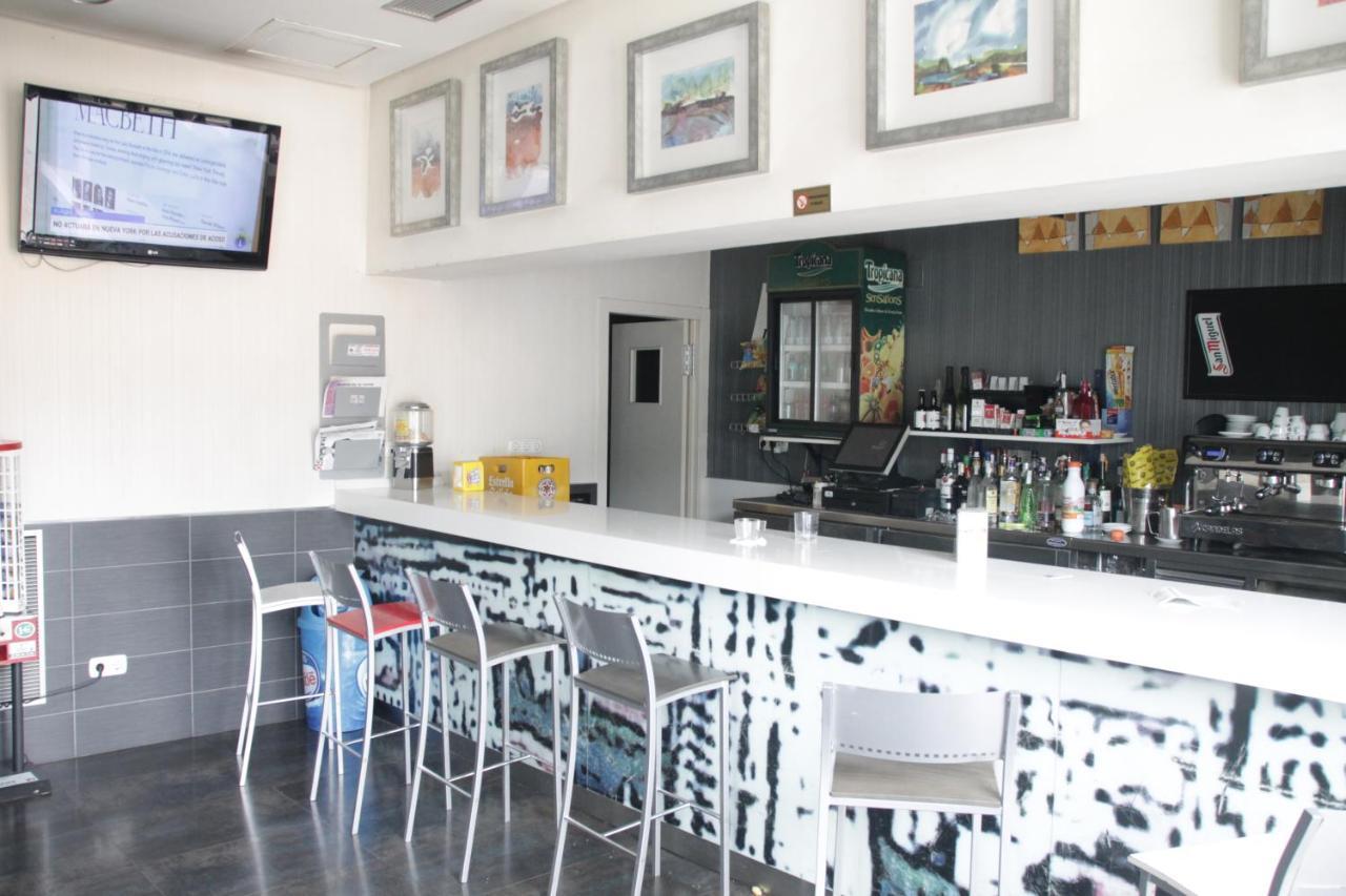 Hostal Francisco Salinas Burgo Zewnętrze zdjęcie